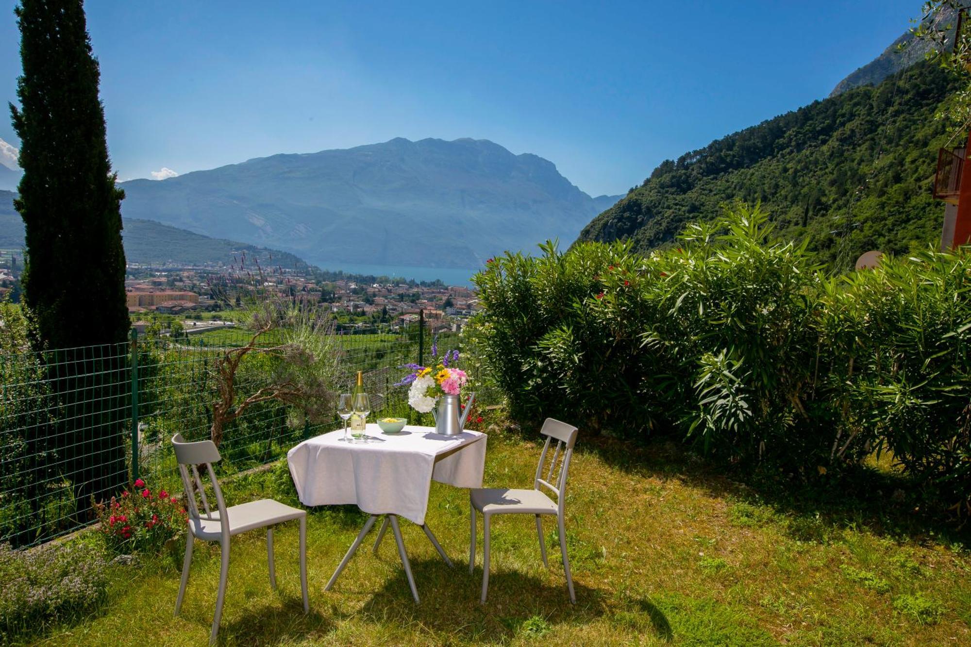 Casa Turchese - Happy Rentals Riva del Garda Eksteriør bilde